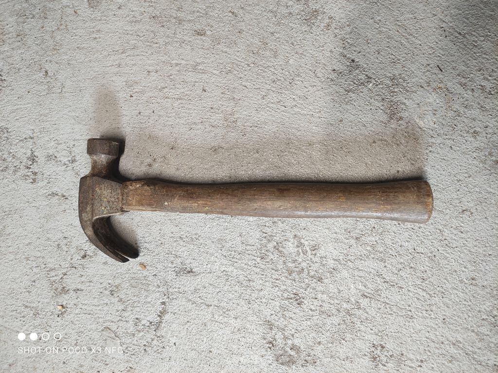 Claw Hammer