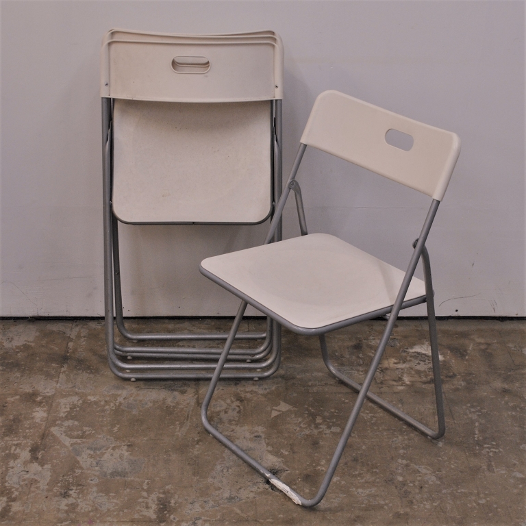Folding chairs (x4), white