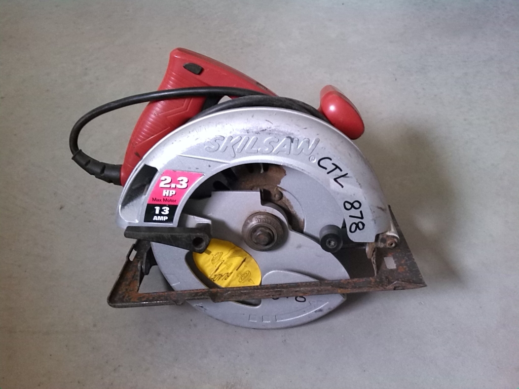 Calgary Tool Library SwC11 Circular Saw (7 1/4