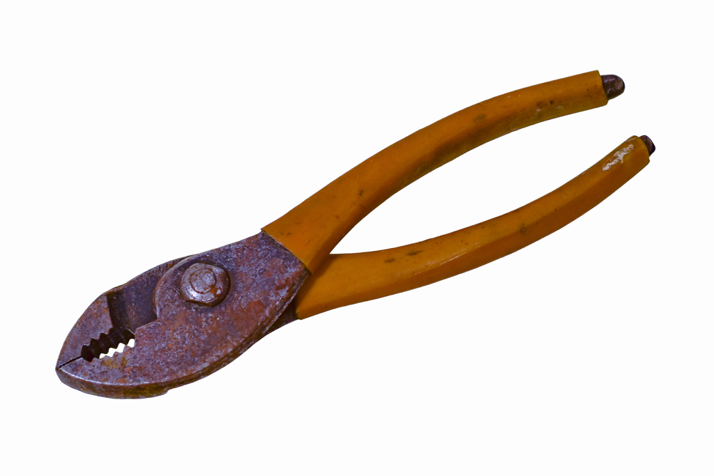 Brisbane Tool Library Basic Pliers (381)