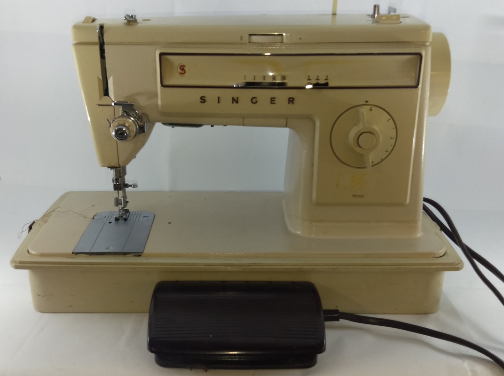 Brisbane Tool Library Sewing Machine Singer