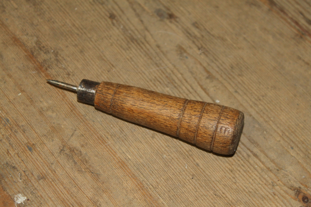 Bradawl (ETL0870)