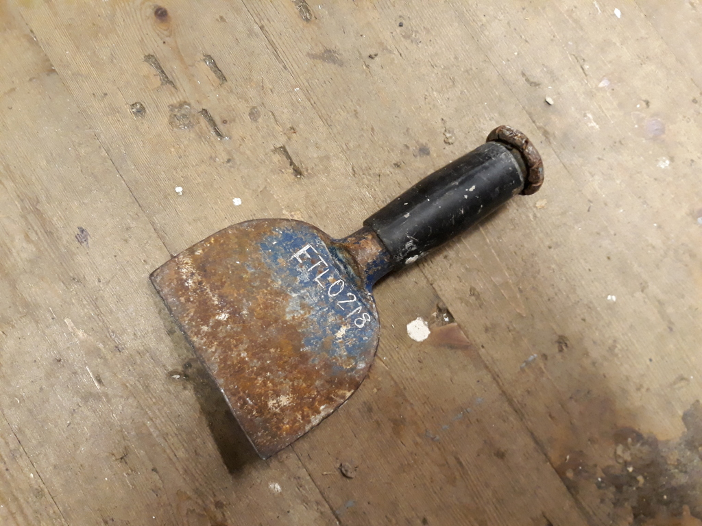 Stone bolster chisel (ETL0218)