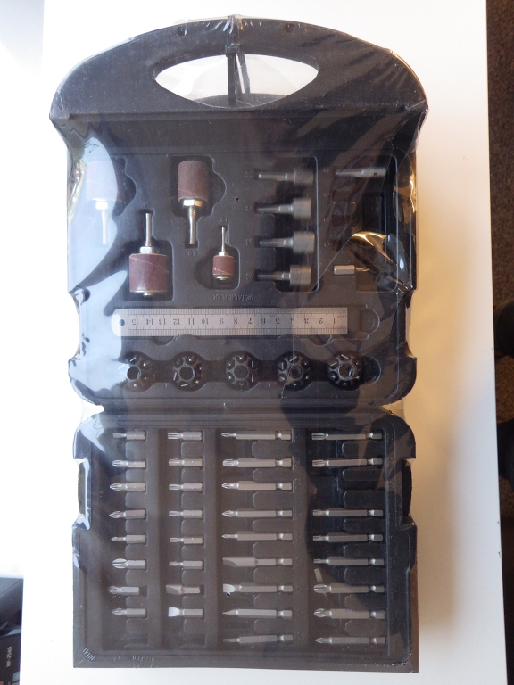 Drilling, screwdriving, and sanding set