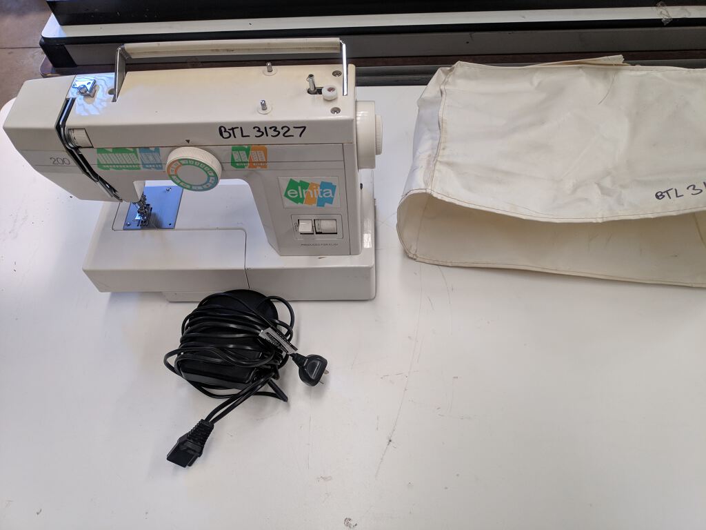 Brunswick Tool Library Sewing Machine (31450)