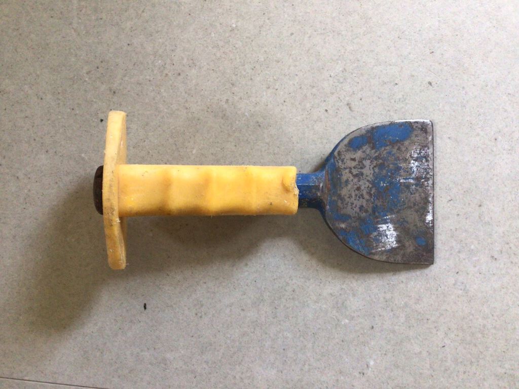 Brick bolster (cold chisel) (A-133)
