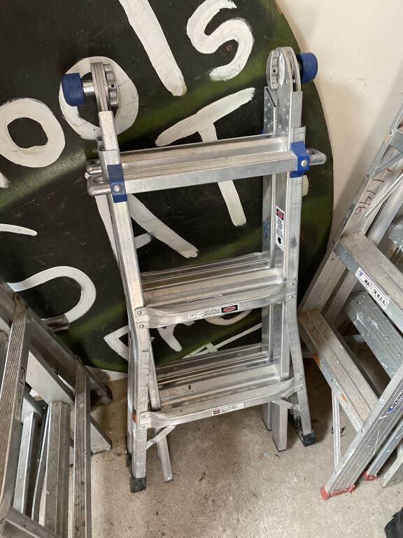 North Portland Tool Library 13' Ladder (5810)