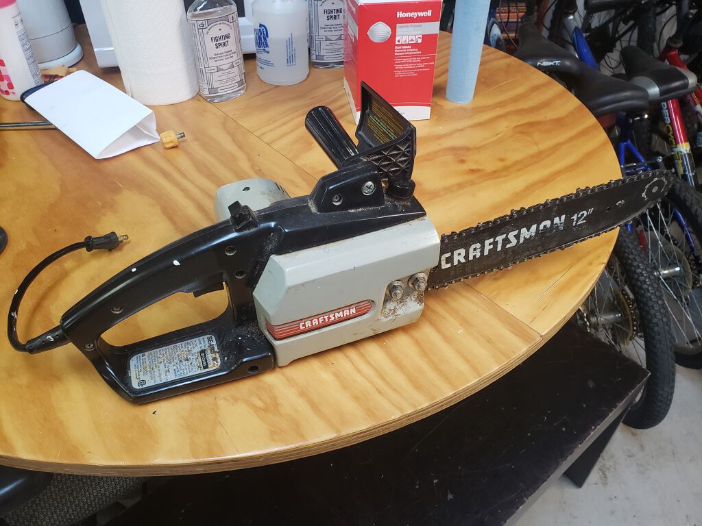 St. John's Tool Library Electric chainsaw